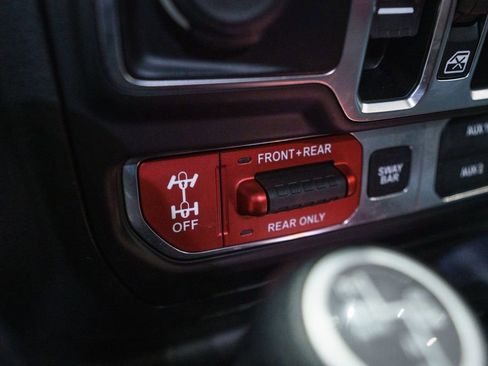 Used 2023 Jeep Wrangler Unlimited Rubicon 4xe w/ Cold Weather Group AWD/4WD image 32