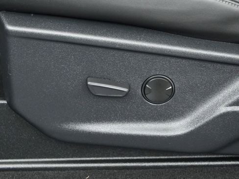 Used 2023 Ford F250 XLT w/ Black Appearance Package image 11