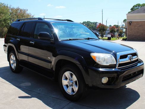 Used 2007 Toyota 4Runner SR5 image 2