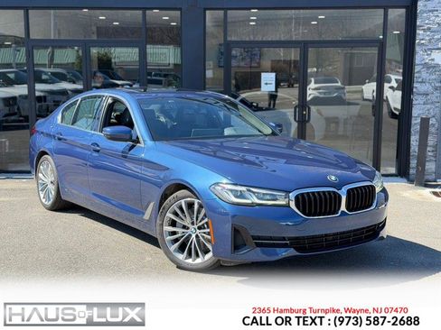 Used 2021 BMW 530i xDrive w/ Convenience Package image 2