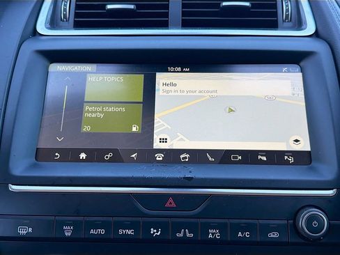 Used 2018 Jaguar E-PACE S image 32