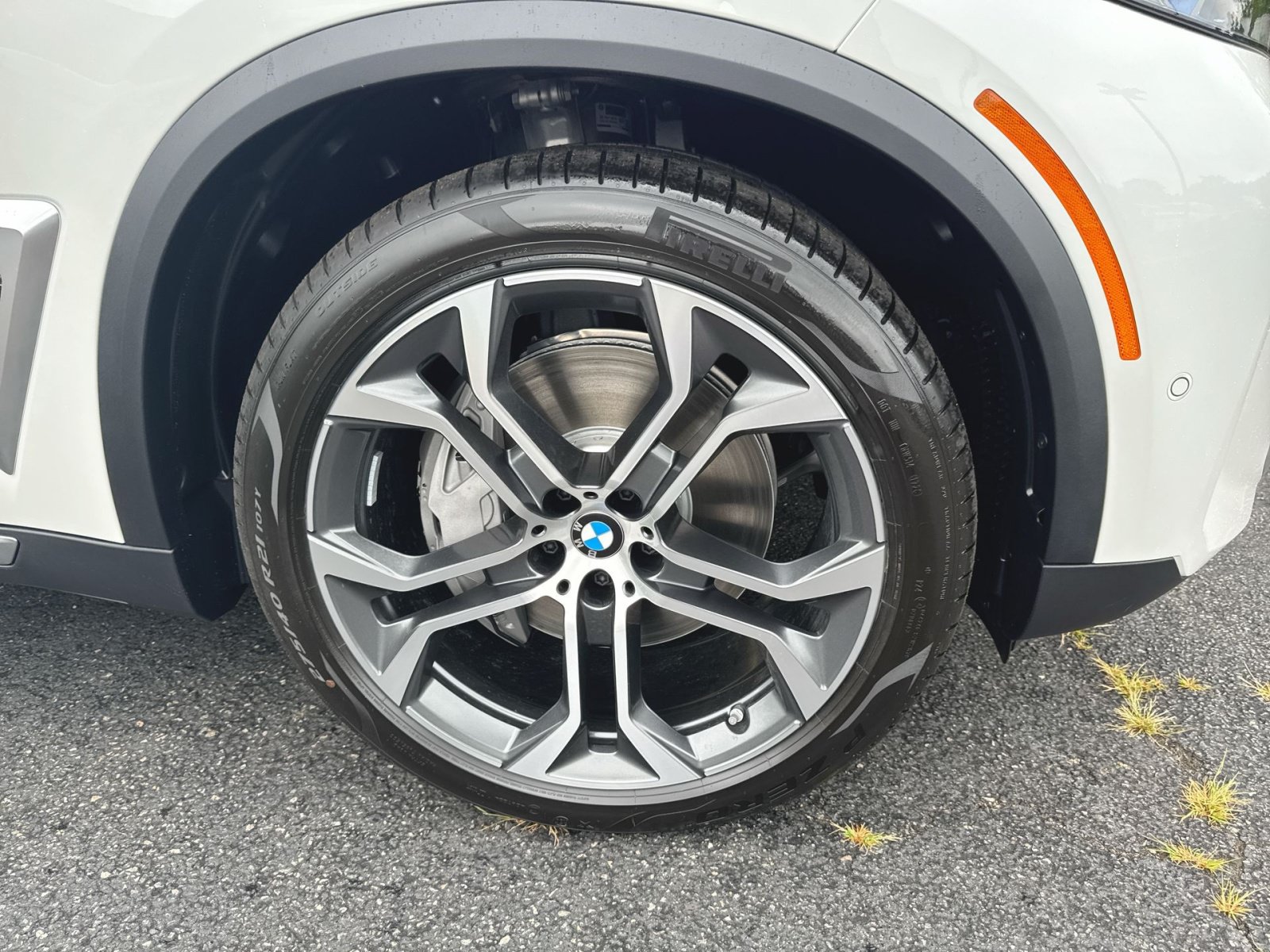 New 2026 BMW X5 xDrive50e AWD/4WD image 2