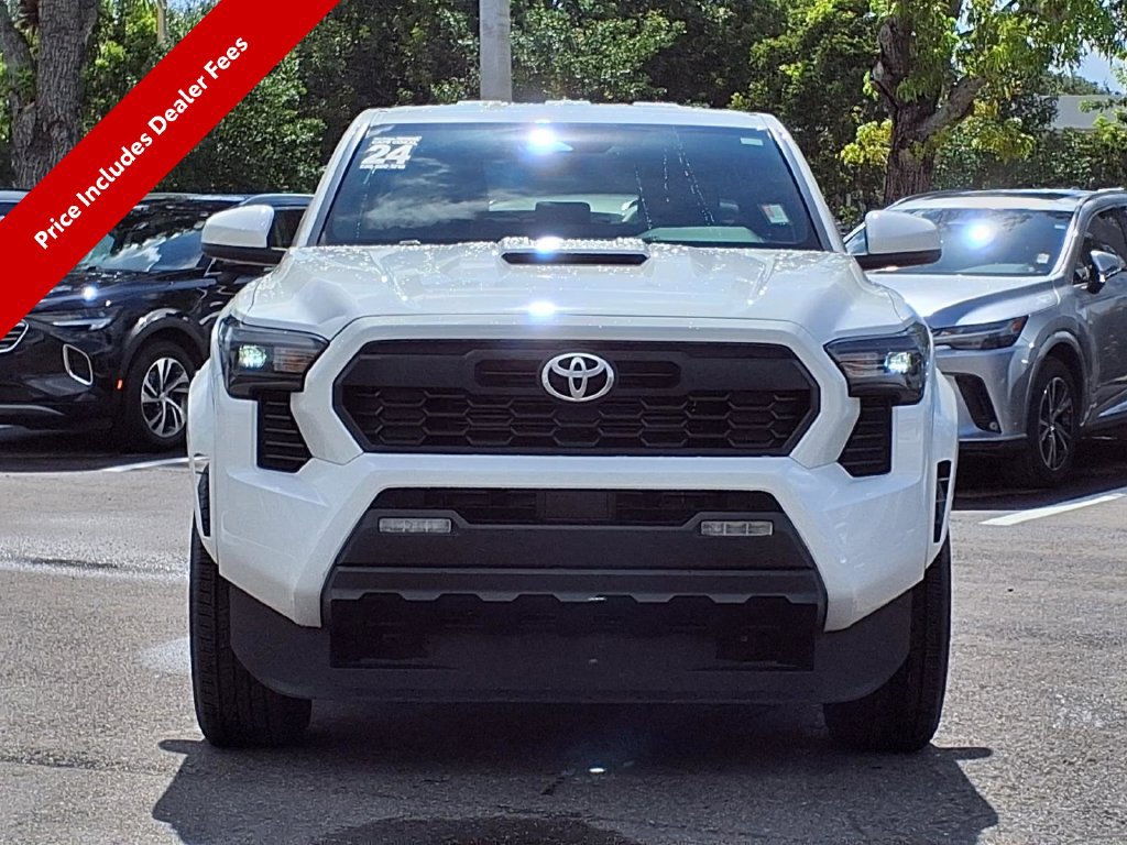Used 2024 Toyota Tacoma TRD Sport RWD image 3