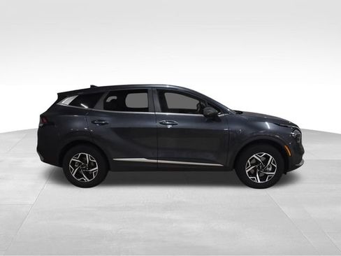 Used 2025 Kia Sportage LX AWD/4WD image 12