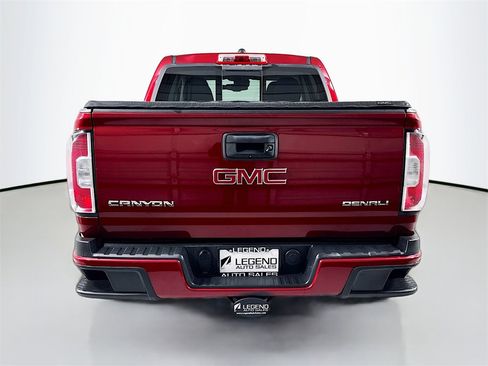 Used 2017 GMC Canyon Denali image 7