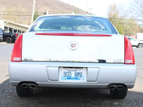 Used 2010 Cadillac DTS image 7