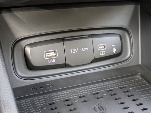 New 2026 Hyundai Venue SEL image 27