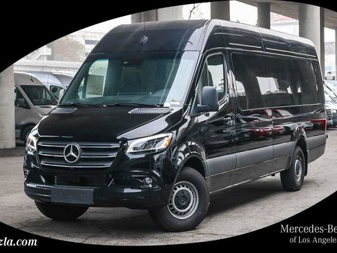 Used 2024 Mercedes-Benz Sprinter 2500 image 1