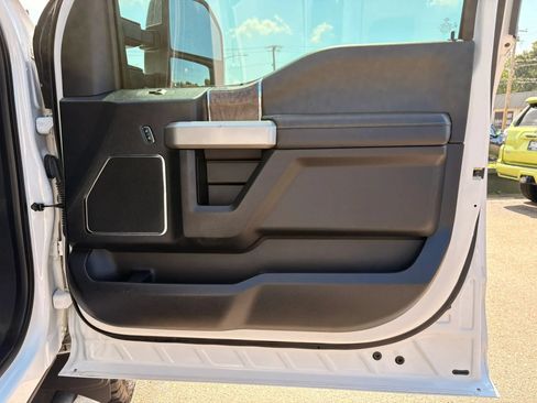 Used 2018 Ford F250 Lariat w/ Lariat Ultimate Package AWD/4WD image 10