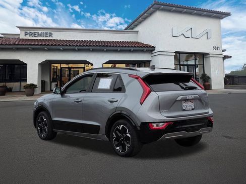 Certified 2023 Kia Niro Wind FWD image 6