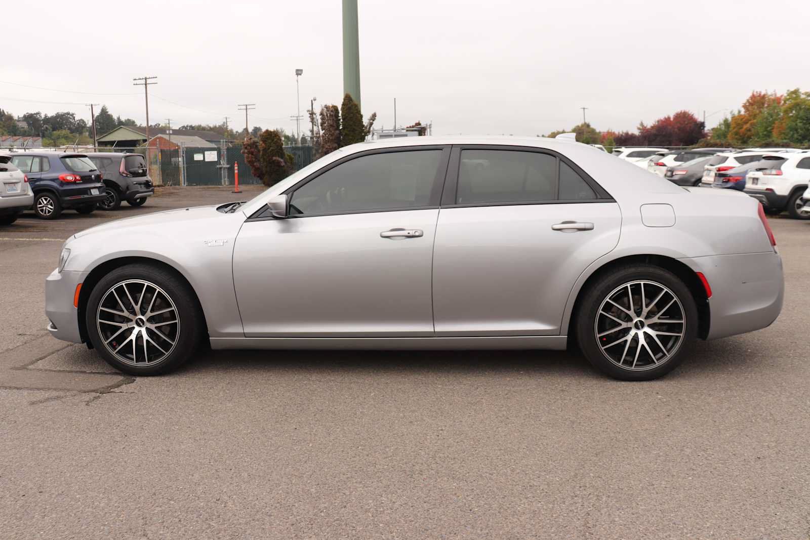 Used 2018 Chrysler 300 S AWD/4WD image 8