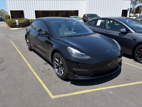 Used 2021 Tesla Model 3 Standard Range Plus RWD image 2