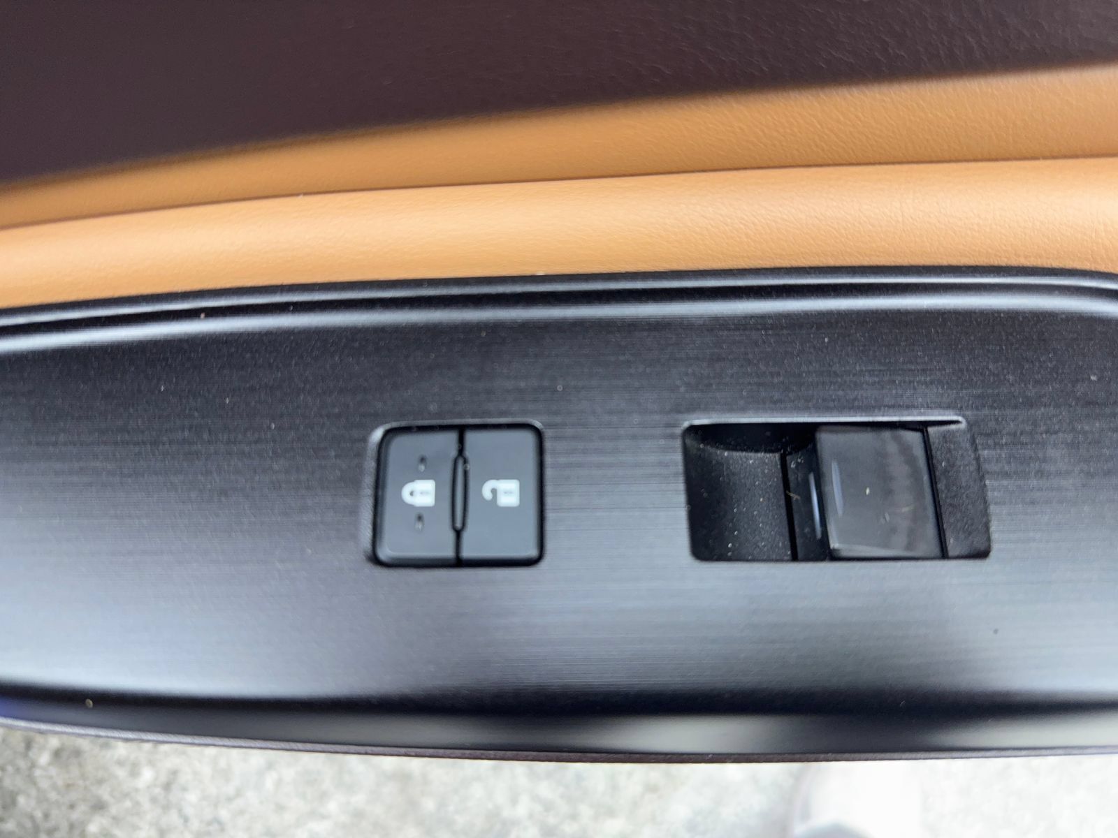 Used 2019 Lexus ES 300h w/ Premium Package FWD image 36