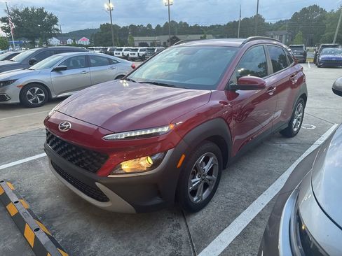 Used 2023 Hyundai Kona SEL w/ Cargo Package FWD image 1