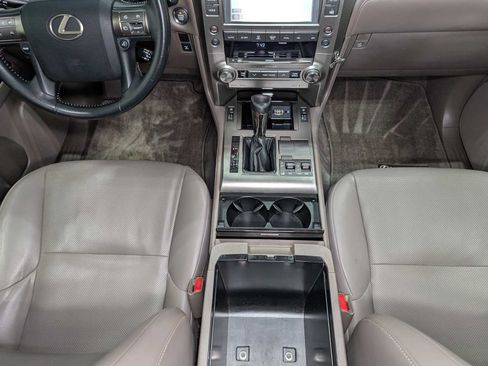 Used 2018 Lexus GX 460 w/ Navigation Package AWD/4WD image 20