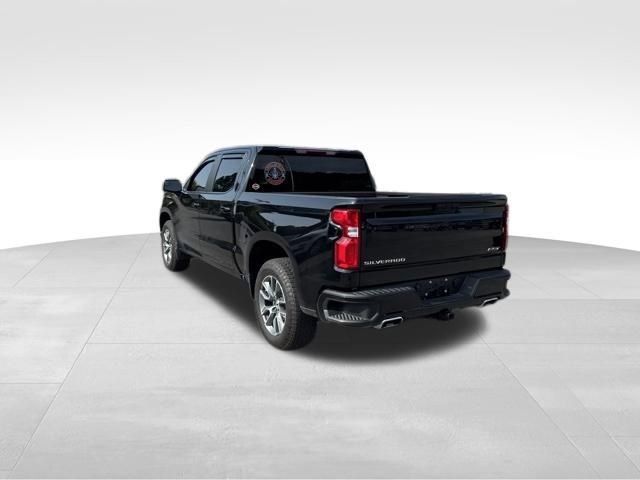 Used 2025 Chevrolet Silverado 1500 RST AWD/4WD image 9