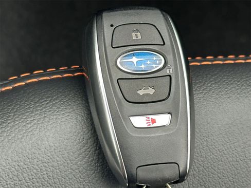 New 2025 Subaru Crosstrek 2.5i Limited w/ Crosstrek Mirror Package image 28