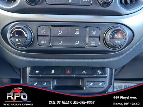 Used 2018 Chevrolet Colorado Z71 image 20