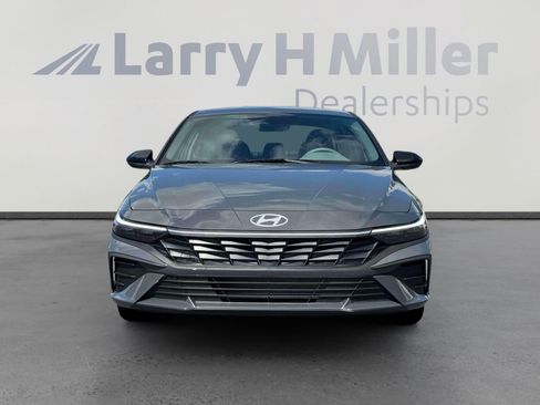 New 2026 Hyundai Elantra SEL Sport FWD image 12