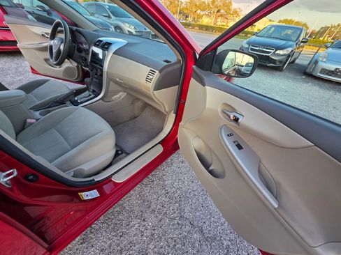 Used 2010 Toyota Corolla LE image 20