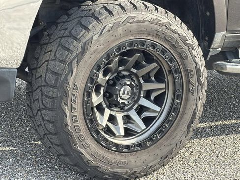 Used 2022 RAM 2500 Laramie AWD/4WD image 9