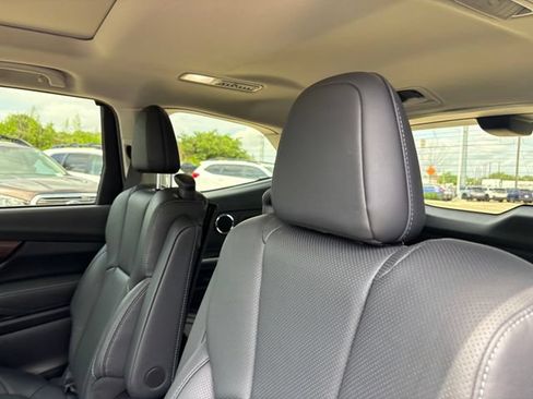 Certified 2025 Subaru Ascent Touring AWD/4WD image 28