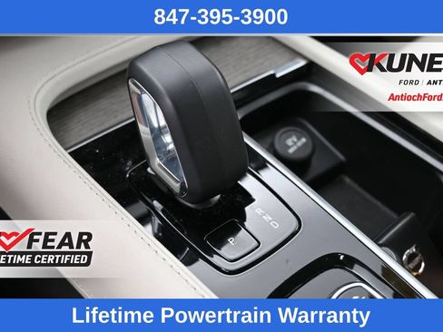 Used 2023 Volvo XC90 B6 Plus AWD/4WD image 18