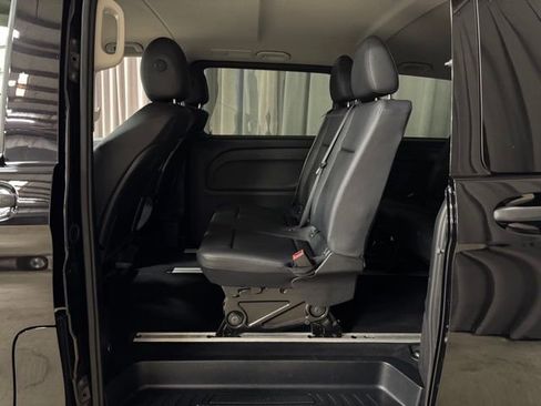 Used 2016 Mercedes-Benz Metris Passenger image 27