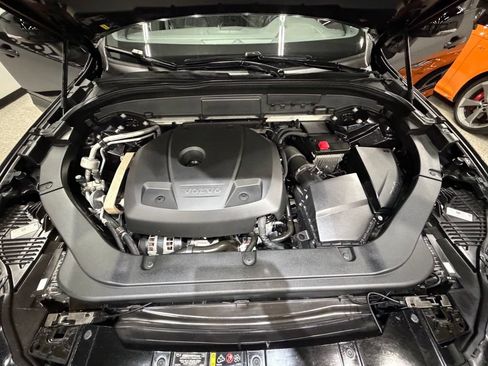 Used 2020 Volvo XC60 T5 R-Design w/ Protection Package Premier FWD image 58