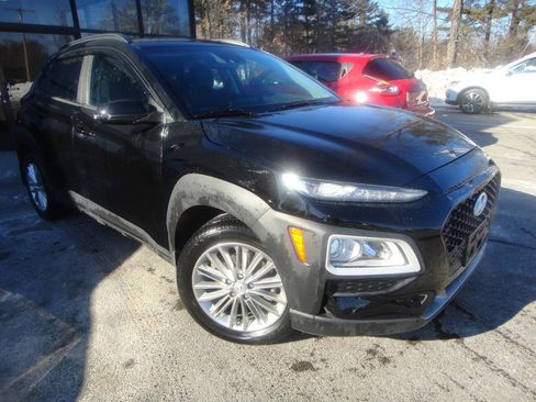 Used 2021 Hyundai Kona SEL Plus image 3