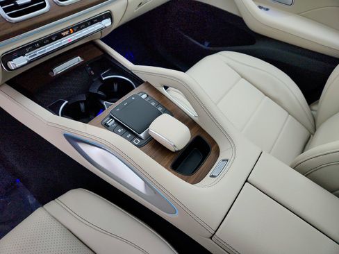 Certified 2025 Mercedes-Benz GLE 350 4MATIC image 17