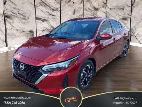 Used 2025 Nissan Sentra SV FWD image 1
