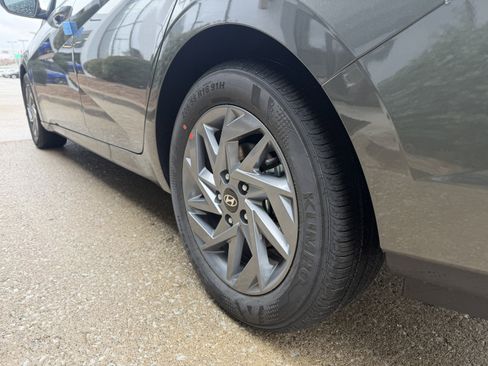 New 2026 Hyundai Elantra Blue image 9