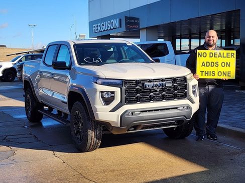 New 2026 GMC Canyon Elevation w/ Convenience Package image 1