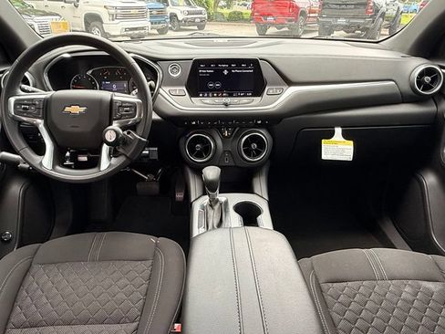 Used 2022 Chevrolet Blazer LT AWD/4WD image 27