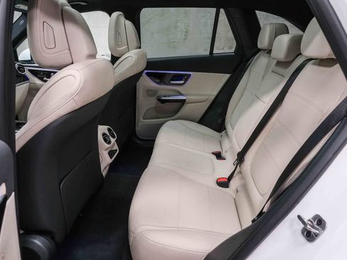 Certified 2026 Mercedes-Benz GLC 300 image 21