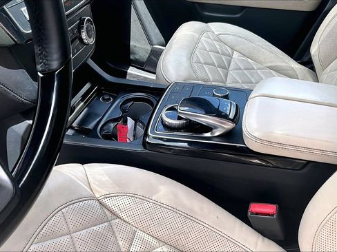Used 2018 Mercedes-Benz GLS 450 4MATIC image 18