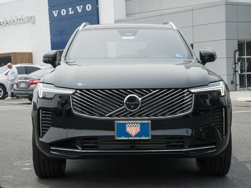 New 2026 Volvo XC90 T8 Plus w/ Protection Package Premier AWD/4WD image 2