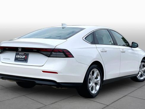 Used 2023 Honda Accord LX image 12
