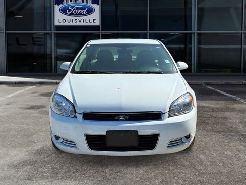 Used 2011 Chevrolet Impala LTZ FWD image 20