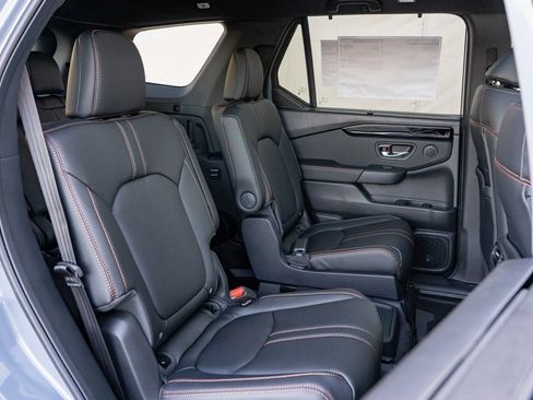 New 2026 Honda Pilot TrailSport image 16