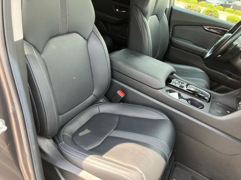 Certified 2025 Honda Pilot EX-L image 32