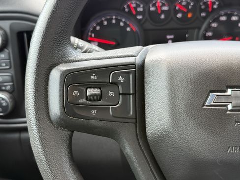 Used 2022 Chevrolet Silverado 1500 Custom Trail Boss AWD/4WD image 17