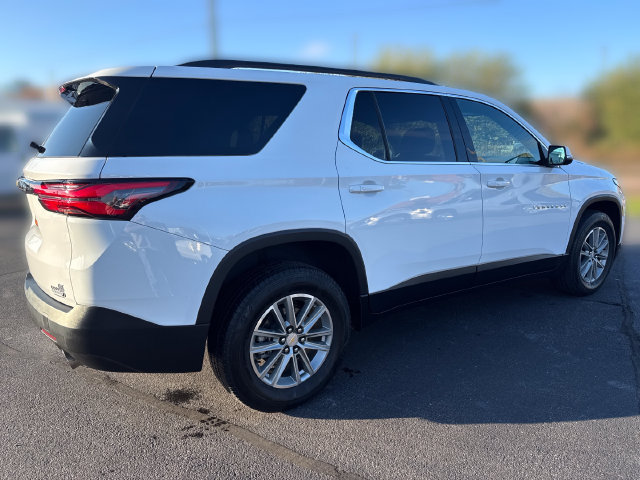 Used 2023 Chevrolet Traverse LT w/ Rear Camera Mirror Package AWD/4WD image 5