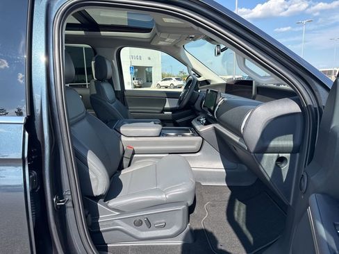 New 2025 Ford Expedition Max Active image 22