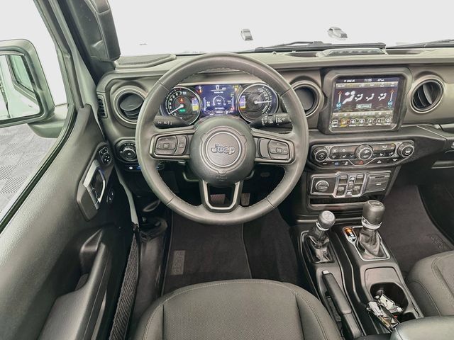 Used 2023 Jeep Wrangler Unlimited w/ Sun & Screen Package AWD/4WD image 11