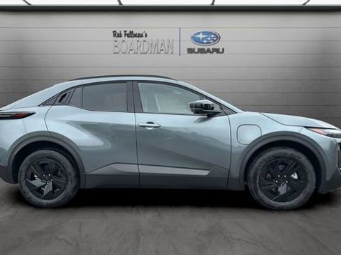 New 2026 Subaru Uncharted AWD image 3