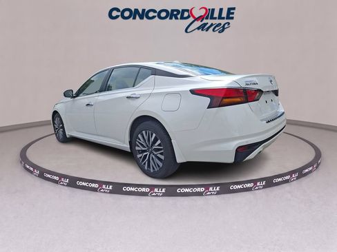 Certified 2023 Nissan Altima 2.5 SV w/ SV Premium Package AWD/4WD image 5