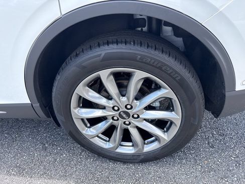 Used 2022 Lincoln Corsair AWD w/ Premium Package image 19