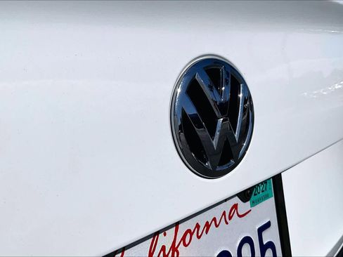 Used 2021 Volkswagen Jetta GLI Autobahn w/ GLI Autobahn Black Package image 29